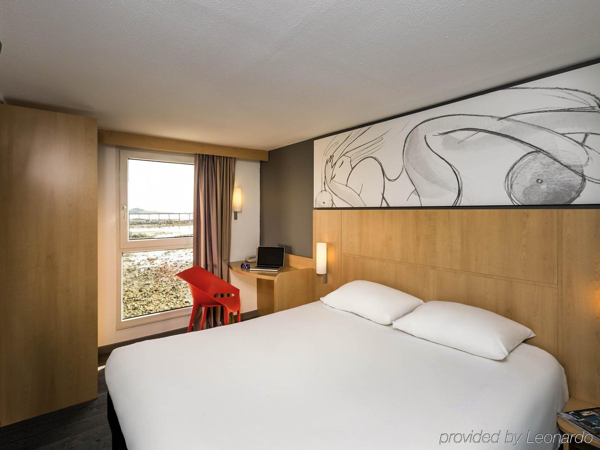 Ibis Roscoff Hotel Exterior photo