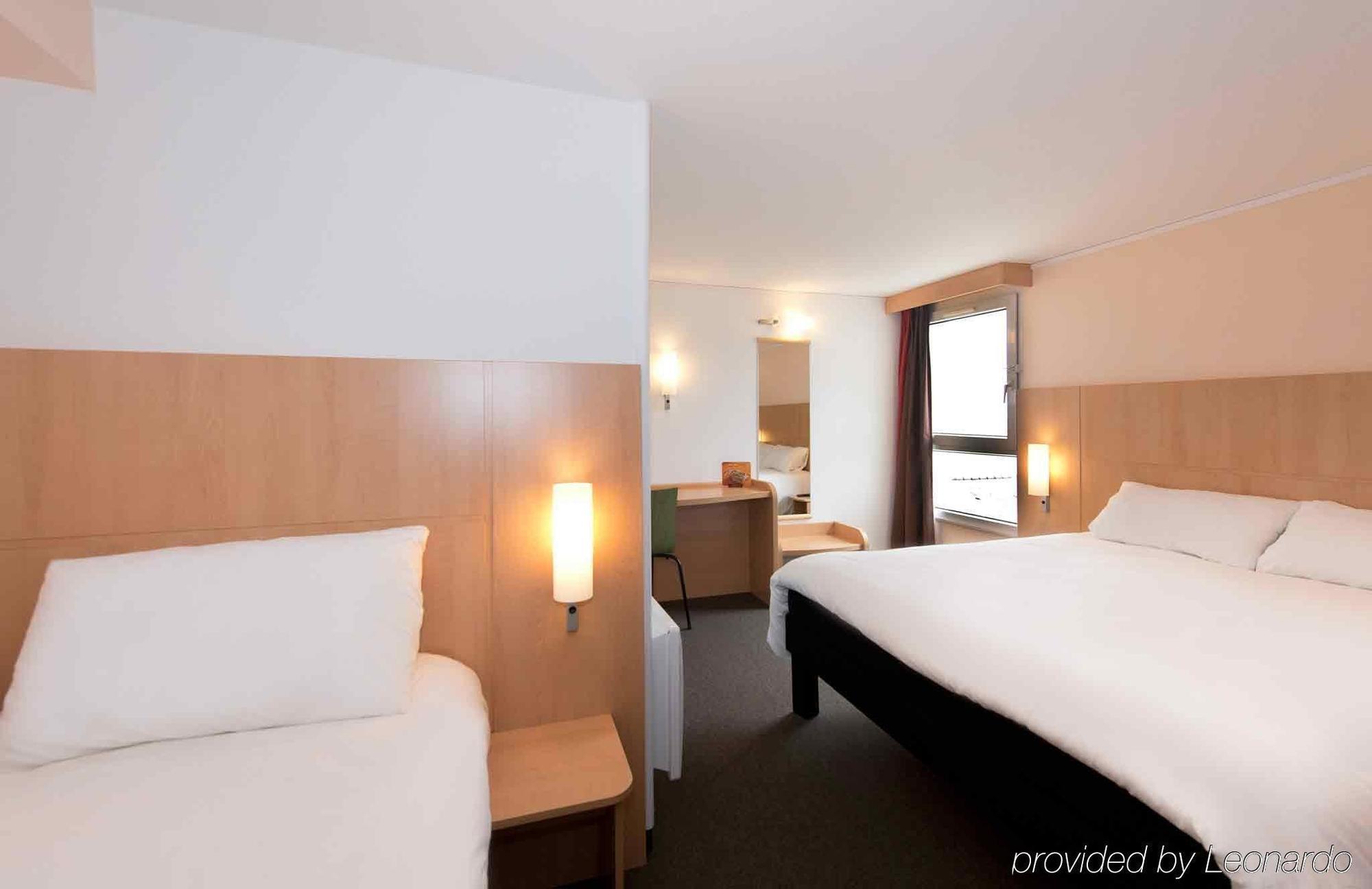 Ibis Roscoff Hotel Exterior photo